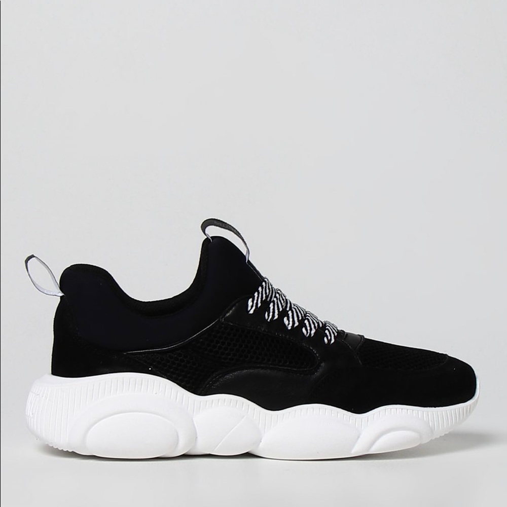Moschino sneakers size 6